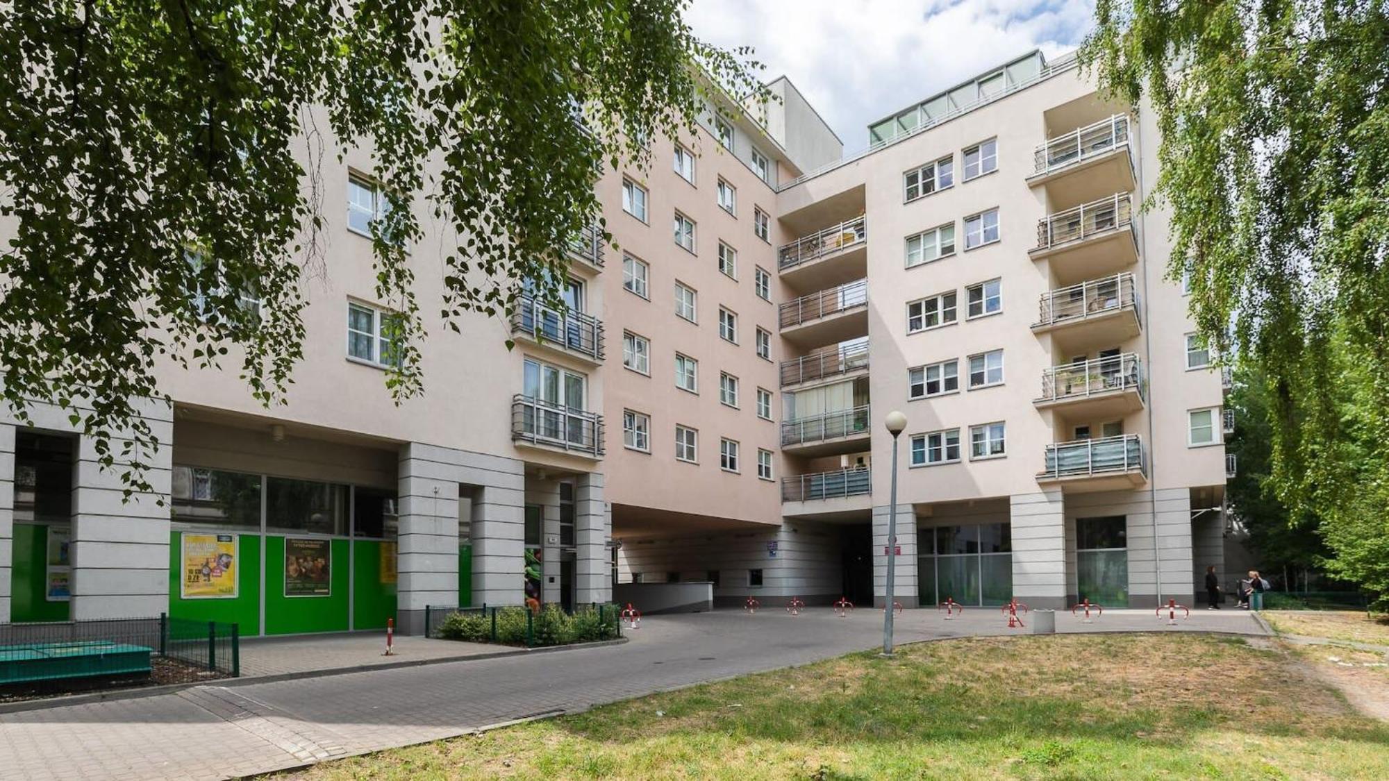 Elektoralna 12A - Colorful Apartment With Balcony By Noclegi Renters Varsó Kültér fotó