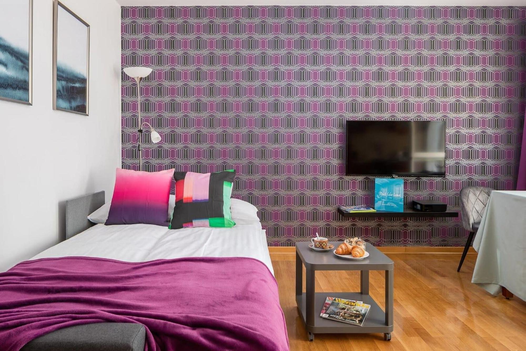 Elektoralna 12A - Colorful Apartment With Balcony By Noclegi Renters Varsó Kültér fotó